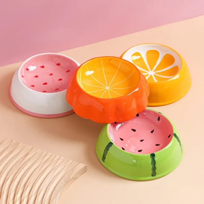 Cuencos de cerámica con forma de fruta pop